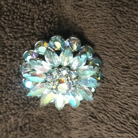 Vintage rhinestone brooch - Picture 2 of 10